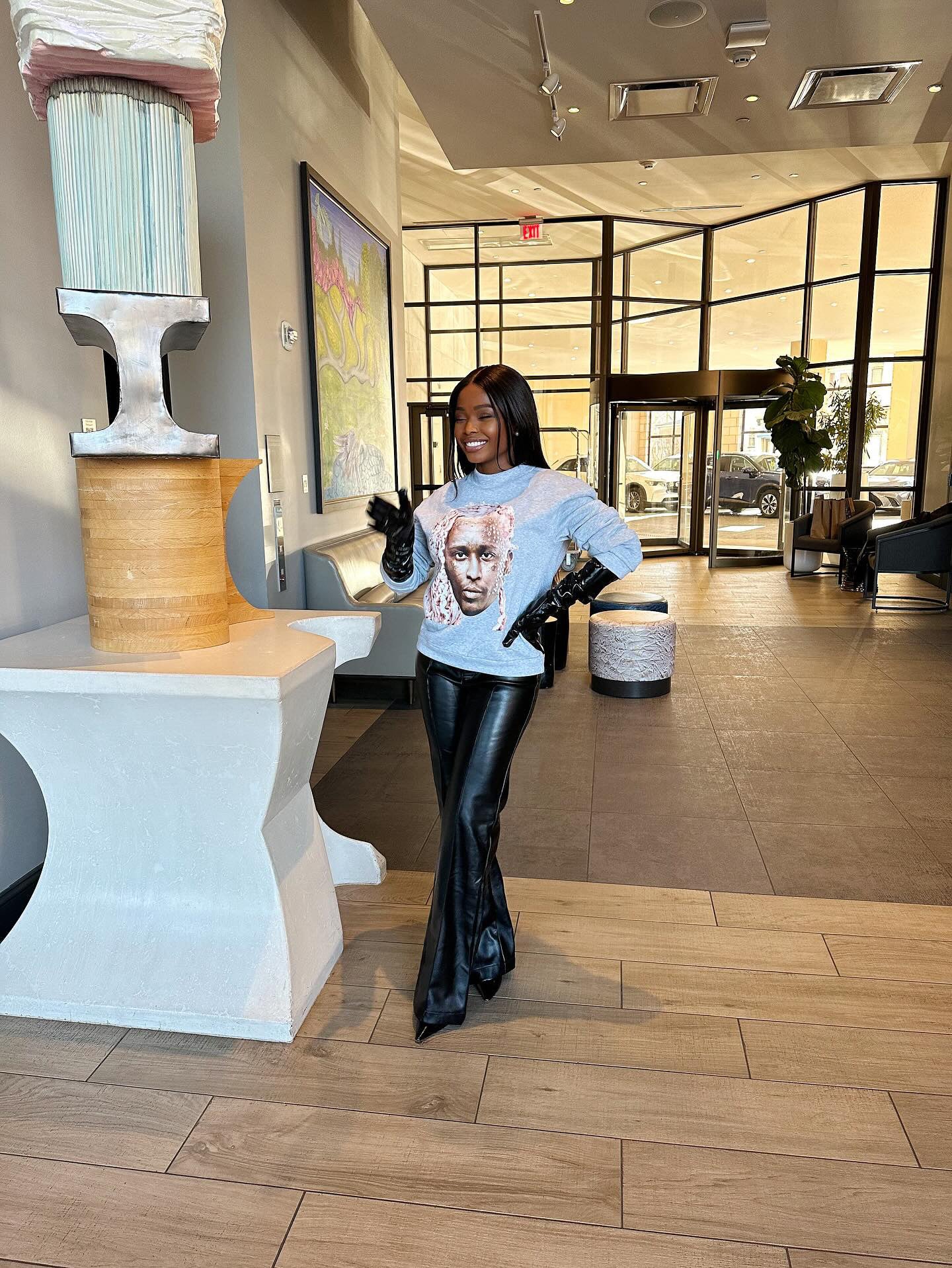 Thugga sweat shirt